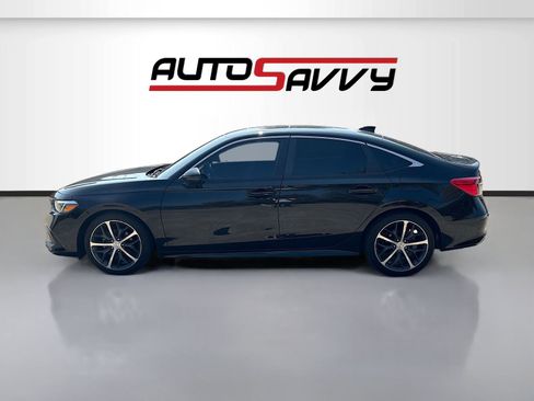 Used 2023 Honda Civic Touring image 4