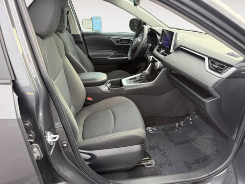 Used 2024 Toyota RAV4 LE image 19
