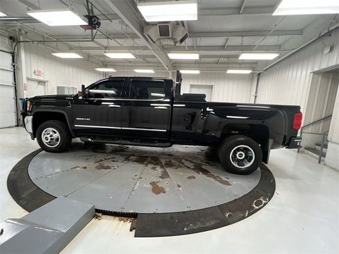 Used 2017 GMC Sierra 3500 SLT image 15