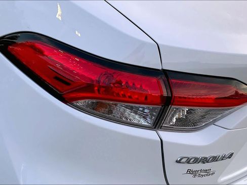 Used 2024 Toyota Corolla LE FWD image 25