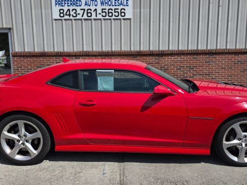 Used 2015 Chevrolet Camaro SS RWD image 4