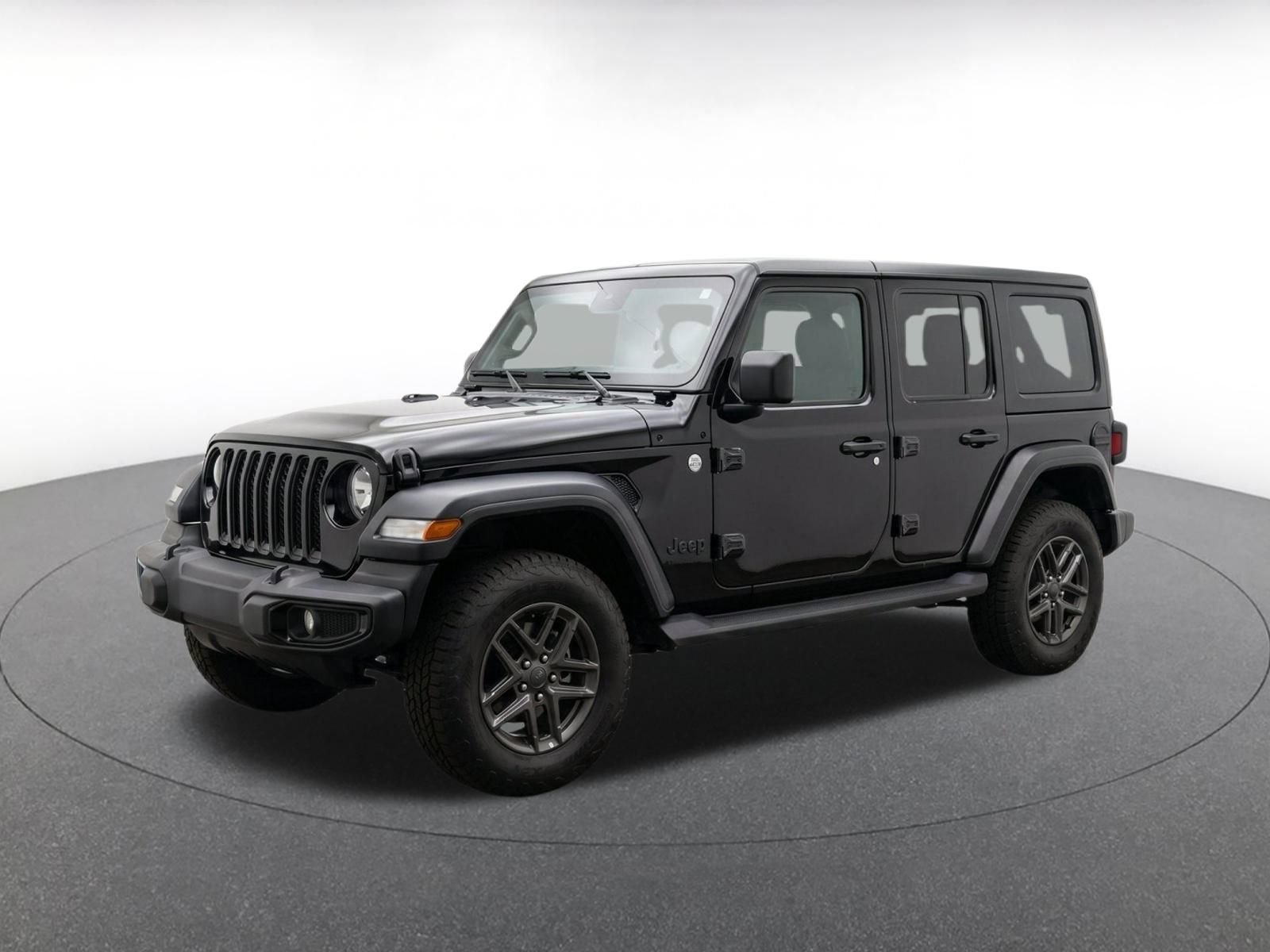 Used 2025 Jeep Wrangler Unlimited Sport AWD/4WD image 3