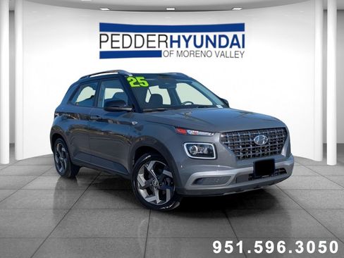 Certified 2025 Hyundai Venue Limited FWD image 1