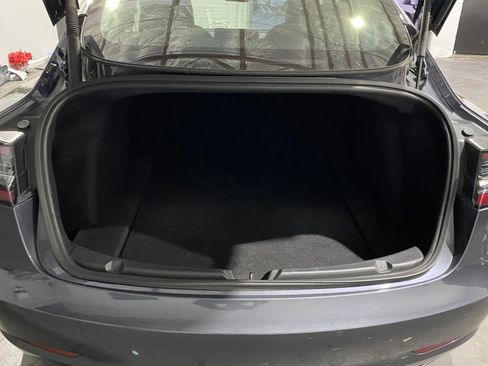 Used 2023 Tesla Model 3 Standard Range image 8