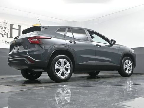 New 2026 Chevrolet Trax LS FWD image 11