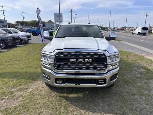 Used 2024 RAM 2500 Limited image 2