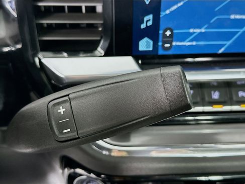 Used 2025 Chevrolet Silverado 3500 High Country w/ Technology Package image 18