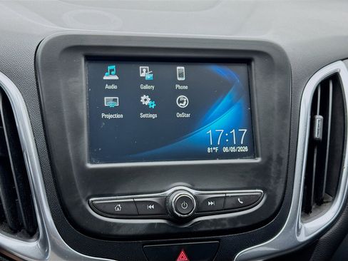 Used 2018 Chevrolet Equinox LT FWD image 9