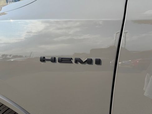Used 2025 Dodge Durango R/T AWD/4WD image 35