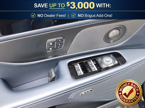 Used 2024 Lincoln Nautilus Reserve w/ Equipment Group 202A image 16