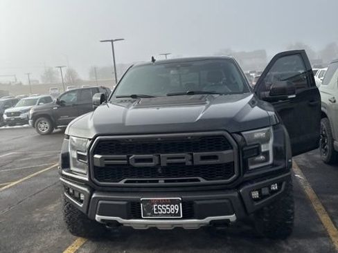 Used 2019 Ford F150 Raptor w/ Equipment Group 802A Luxury image 4