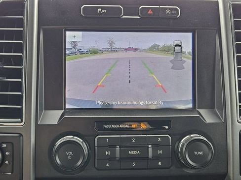 Used 2020 Ford F150 XLT w/ Equipment Group 302A Luxury AWD/4WD image 17