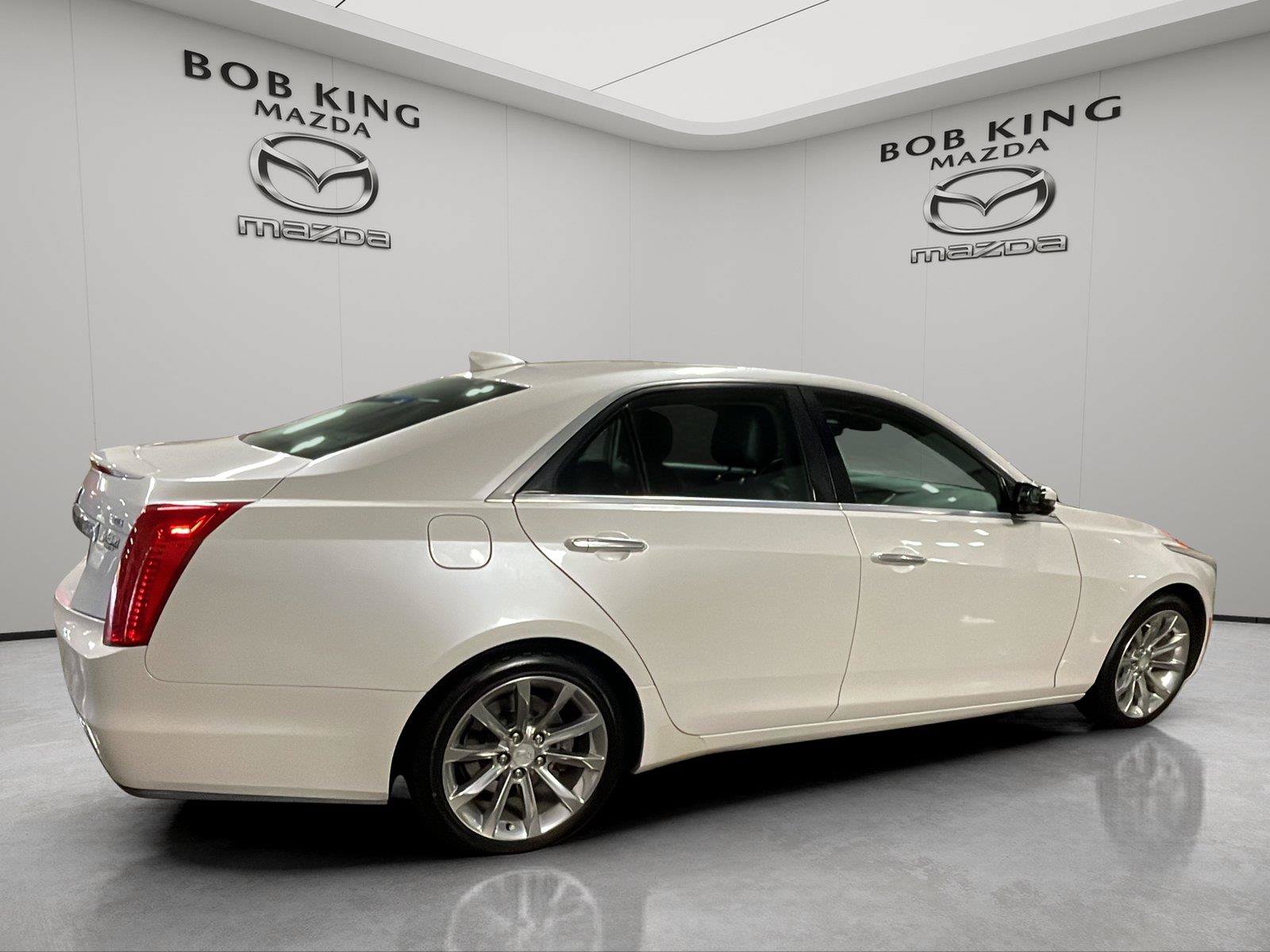 Used 2017 Cadillac CTS Luxury RWD image 5