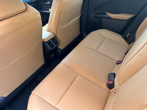 New 2026 Lexus UX 300h FWD image 21