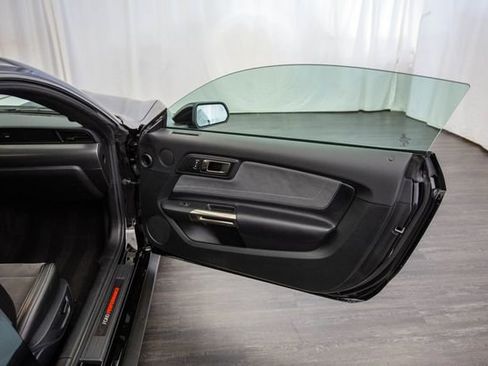 Used 2020 Ford Mustang Shelby GT350 w/ Technology Package image 17