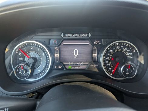 Used 2019 RAM 1500 Big Horn image 12