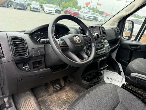 Used 2023 RAM ProMaster 2500 w/ Convenience Group FWD image 5