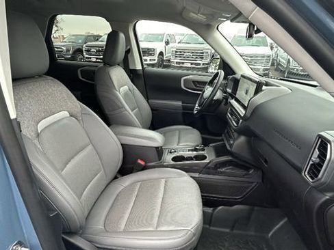 Used 2025 Ford Bronco Sport Badlands image 11