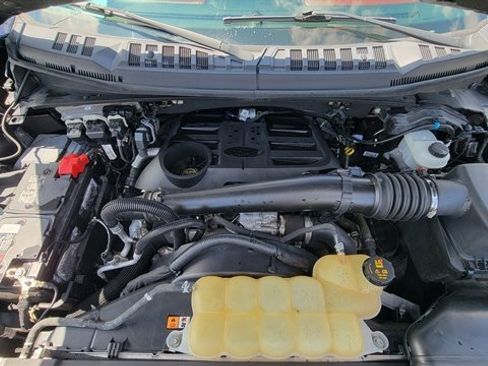 Used 2019 Ford F150 Platinum w/ Technology Package AWD/4WD image 14