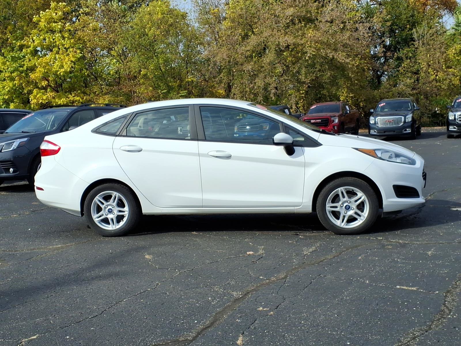 Used 2018 Ford Fiesta SE FWD image 11