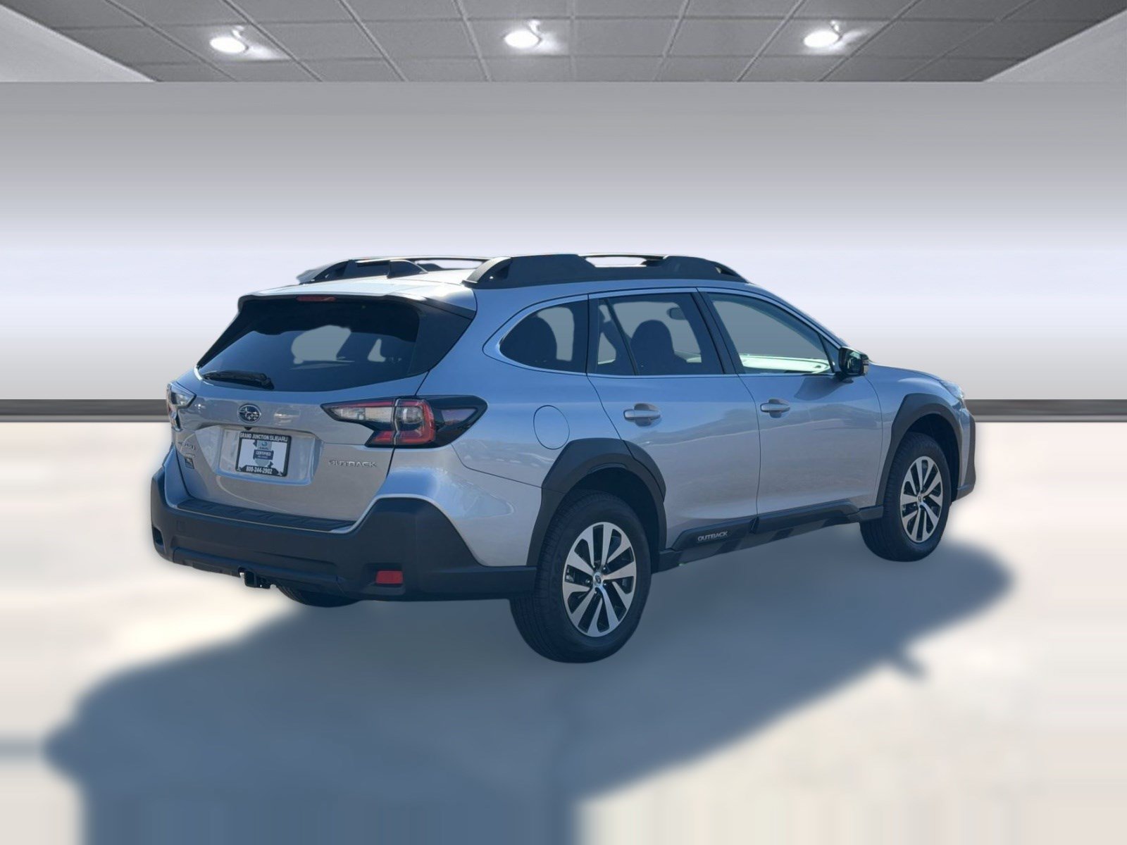 Certified 2025 Subaru Outback Premium AWD/4WD image 9