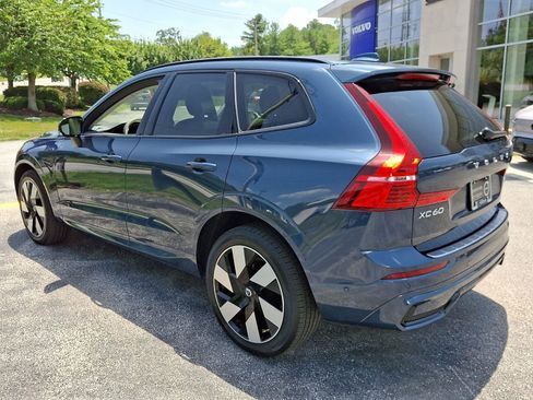 Certified 2024 Volvo XC60 T8 Plus w/ Protection Package Premier AWD/4WD image 4