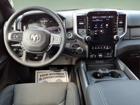 New 2026 RAM 1500 Big Horn AWD/4WD image 9