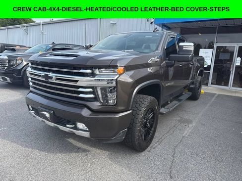 Used 2020 Chevrolet Silverado 2500 High Country w/ Technology Package AWD/4WD image 1