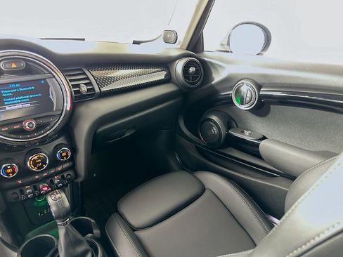 Used 2017 MINI Cooper S image 22