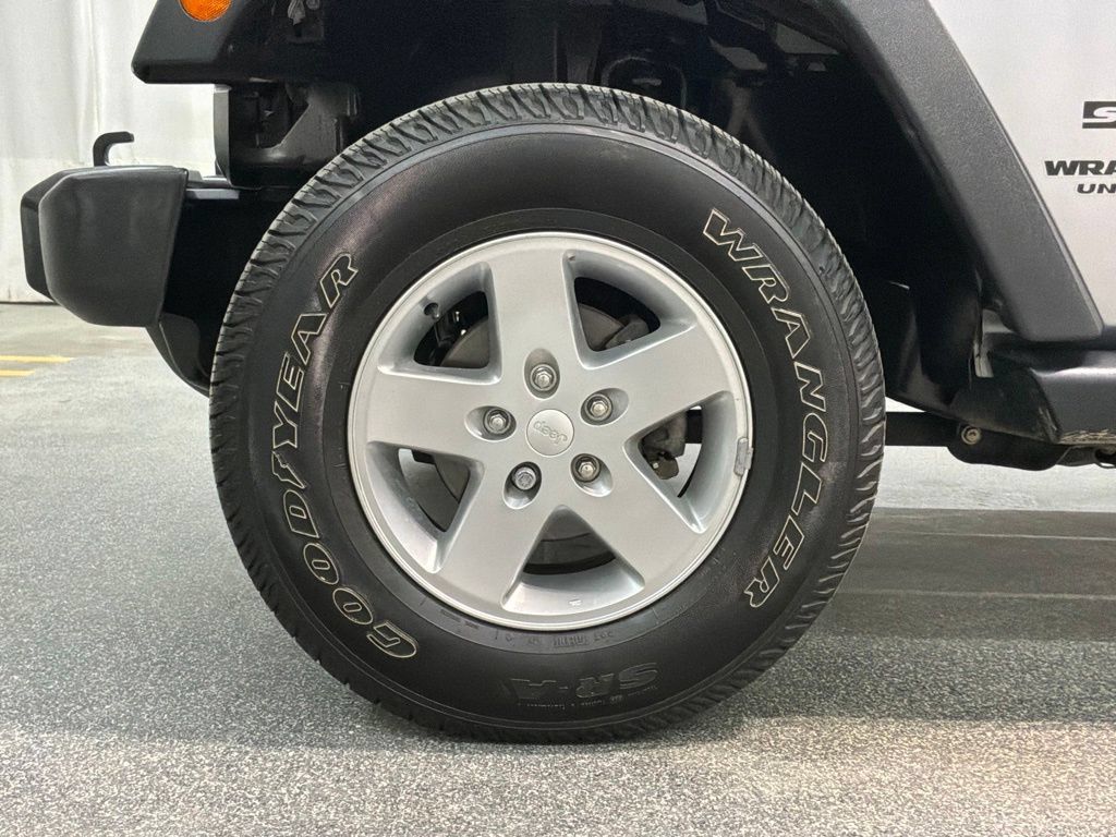 Used 2016 Jeep Wrangler Unlimited Sport w/ Quick Order Package 24S AWD/4WD image 27