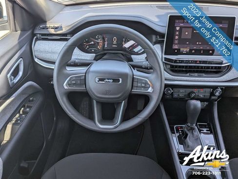Used 2023 Jeep Compass Sport AWD/4WD image 15