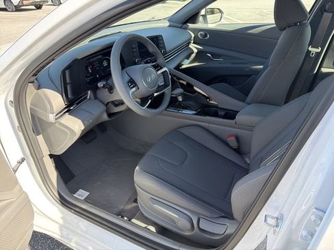New 2026 Hyundai Elantra Blue image 9