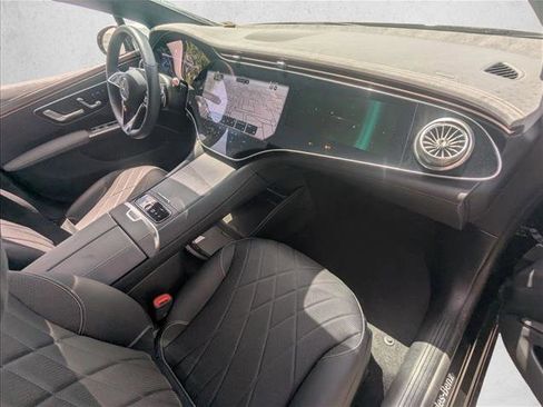 Used 2024 Mercedes-Benz EQS 580 4MATIC Sedan image 21