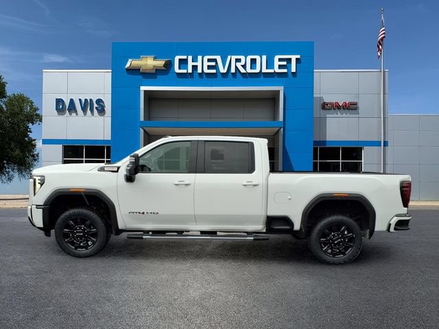 Used 2024 GMC Sierra 3500 AT4 w/ AT4 Preferred Package AWD/4WD image 6