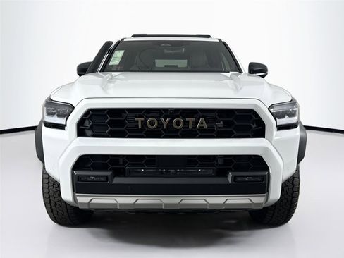 Certified 2025 Toyota 4Runner Trailhunter image 9