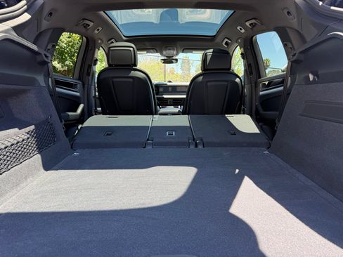 New 2025 Porsche Cayenne Coupe AWD/4WD image 34