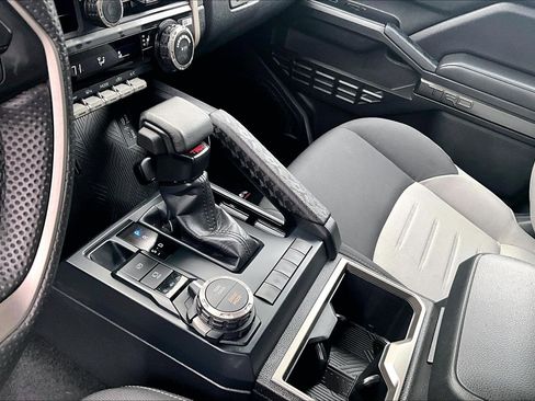 Used 2024 Toyota Tacoma TRD Sport image 16