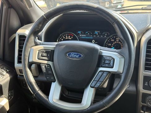Used 2018 Ford F150 Lariat w/ Equipment Group 502A Luxury AWD/4WD image 23