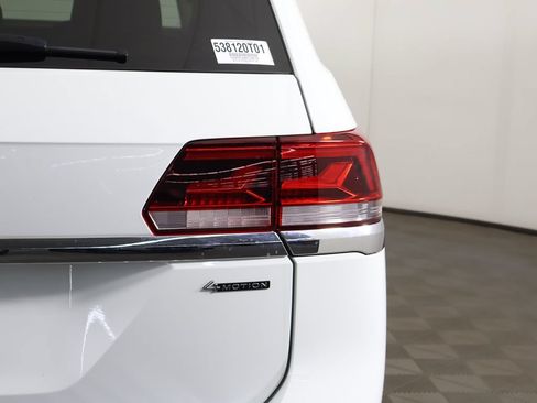 Used 2023 Volkswagen Atlas SE w/ Panoramic Sunroof Package AWD/4WD image 17