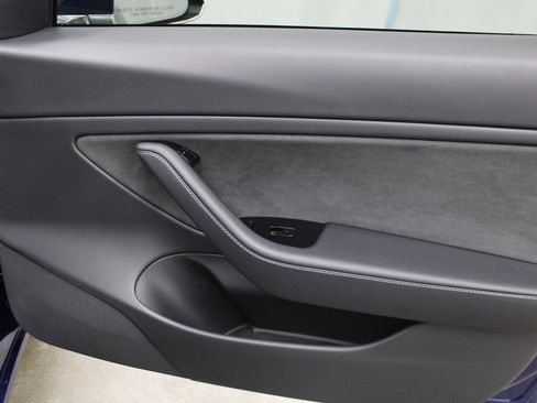 Used 2020 Tesla Model 3 Long Range image 23