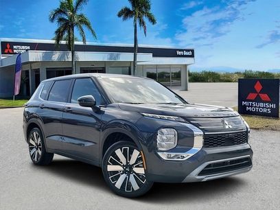 New 2025 Mitsubishi Outlander SE