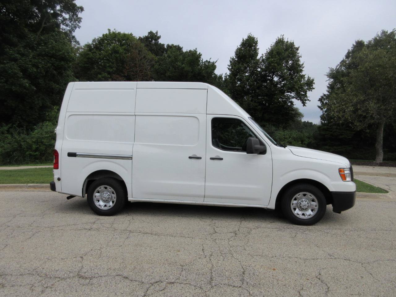 Used 2021 Nissan NV 2500 SV RWD image 5