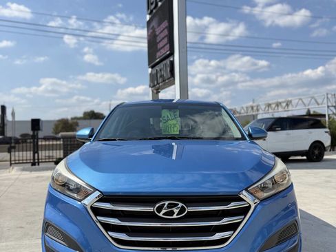 Used 2017 Hyundai Tucson SE image 2