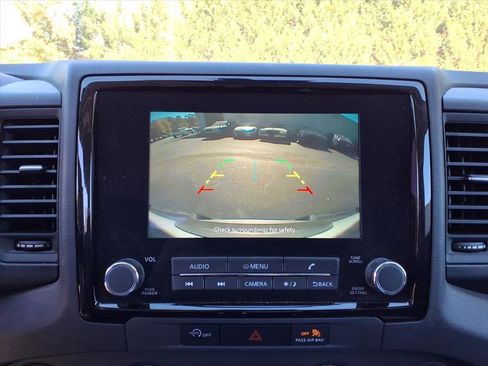 Used 2024 Nissan Frontier S w/ S Utility Package image 10