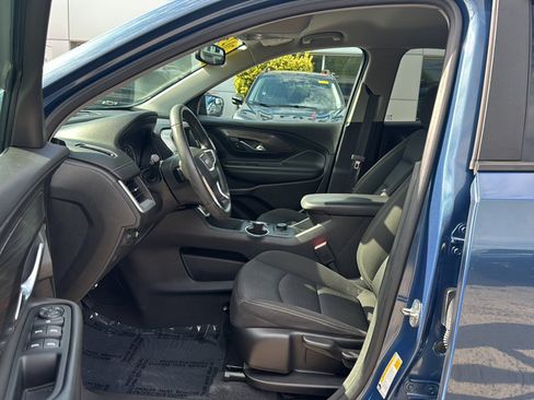 Used 2024 GMC Terrain SLE FWD image 12