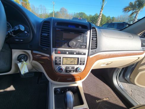 Used 2009 Hyundai Santa Fe Limited w/ Touring Pkg 16 W/Rse image 28