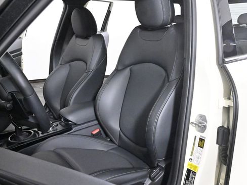 Used 2022 MINI Cooper Clubman S w/ Driver Assistance Package image 25