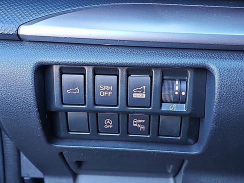 Used 2022 Subaru Forester Premium image 28