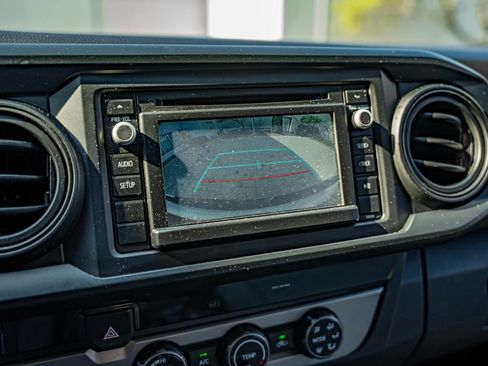 Used 2018 Toyota Tacoma SR w/ SR Convenience Package RWD image 26