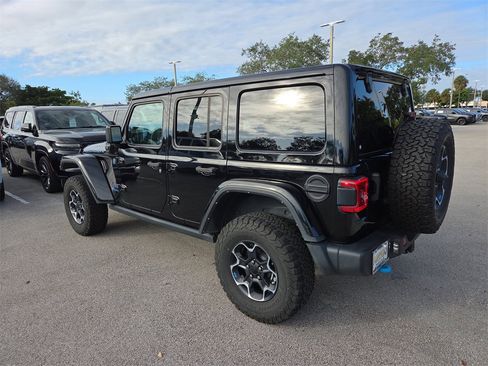 Used 2022 Jeep Wrangler Unlimited Rubicon 4xe image 8